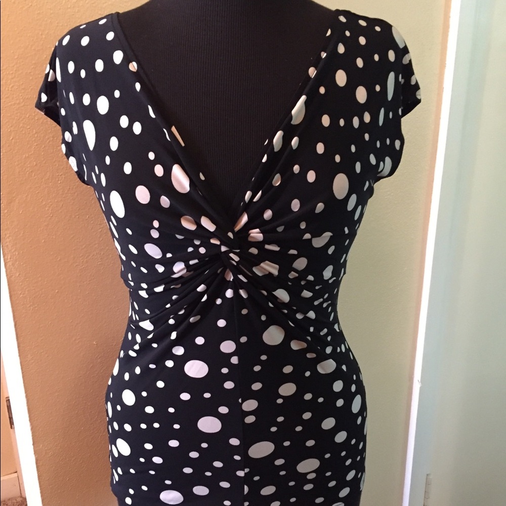 Dressbarn clingy cute top
